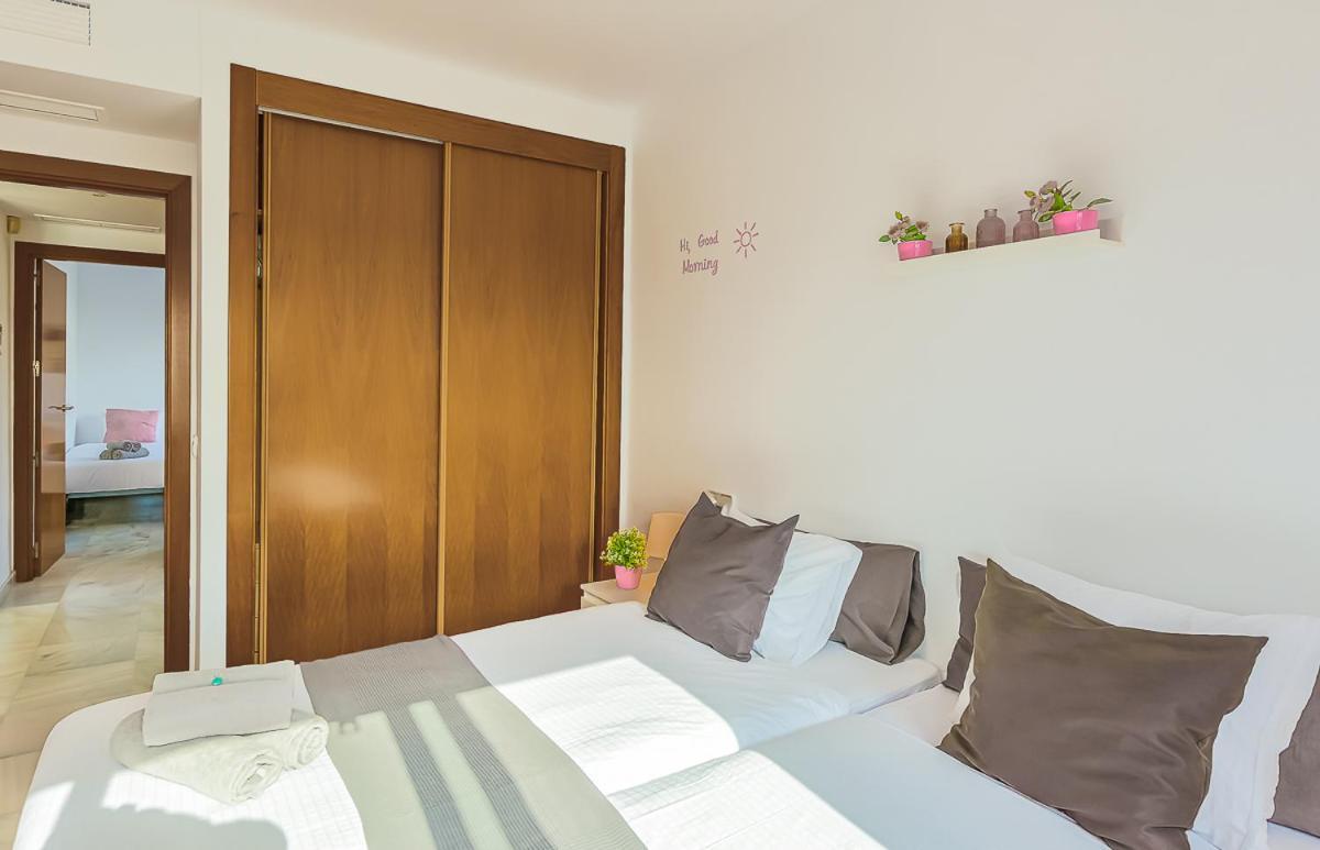 Andaluz Apartments Mar De Nerja Szoba fotó