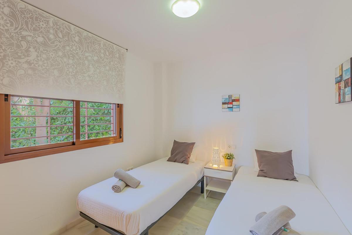 Andaluz Apartments Mar De Nerja Szoba fotó